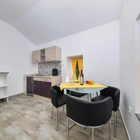 Vacation Stone House, 100m From The Beach * Posedarje