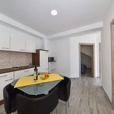 Vacation Stone House, 100m From The Beach Σπίτι διακοπών