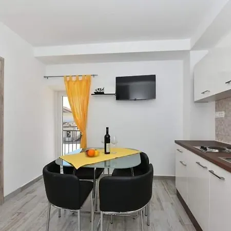 Vacation Stone House, 100m From The Beach * Posedarje